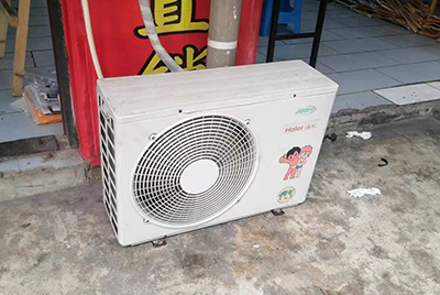 华龙空调突然不制冷只吹自然风怎么办？